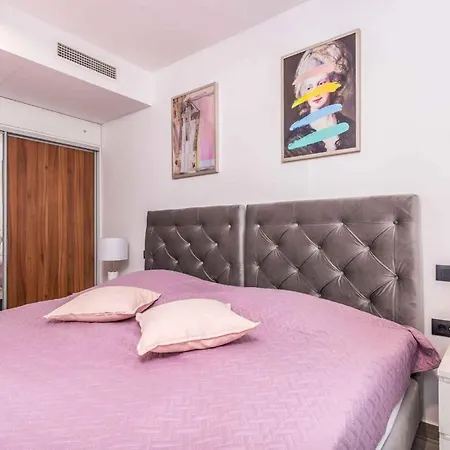 In - Insel Krk 42218 Holiday home Malinska