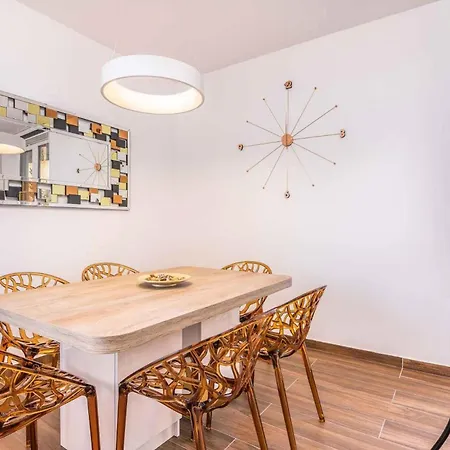 In - Insel Krk 42218 Holiday home *